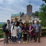 Gruppenfoto vor der Wartburg